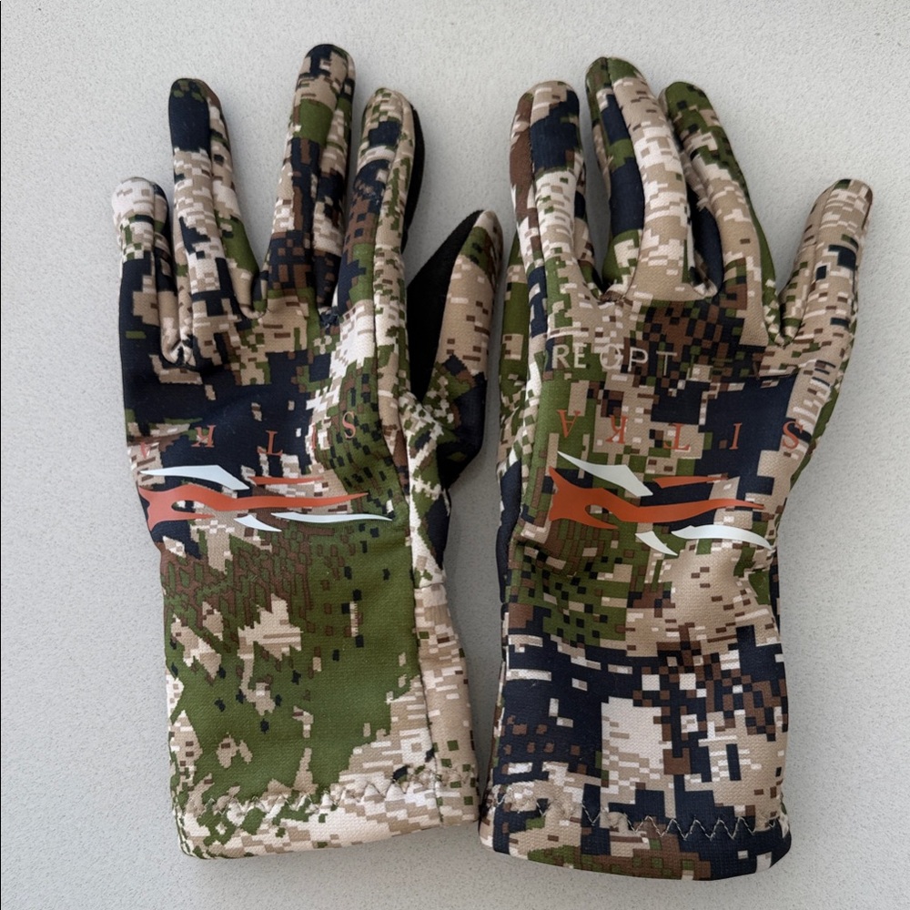 Sitka Traverse Gloves, Size Medium